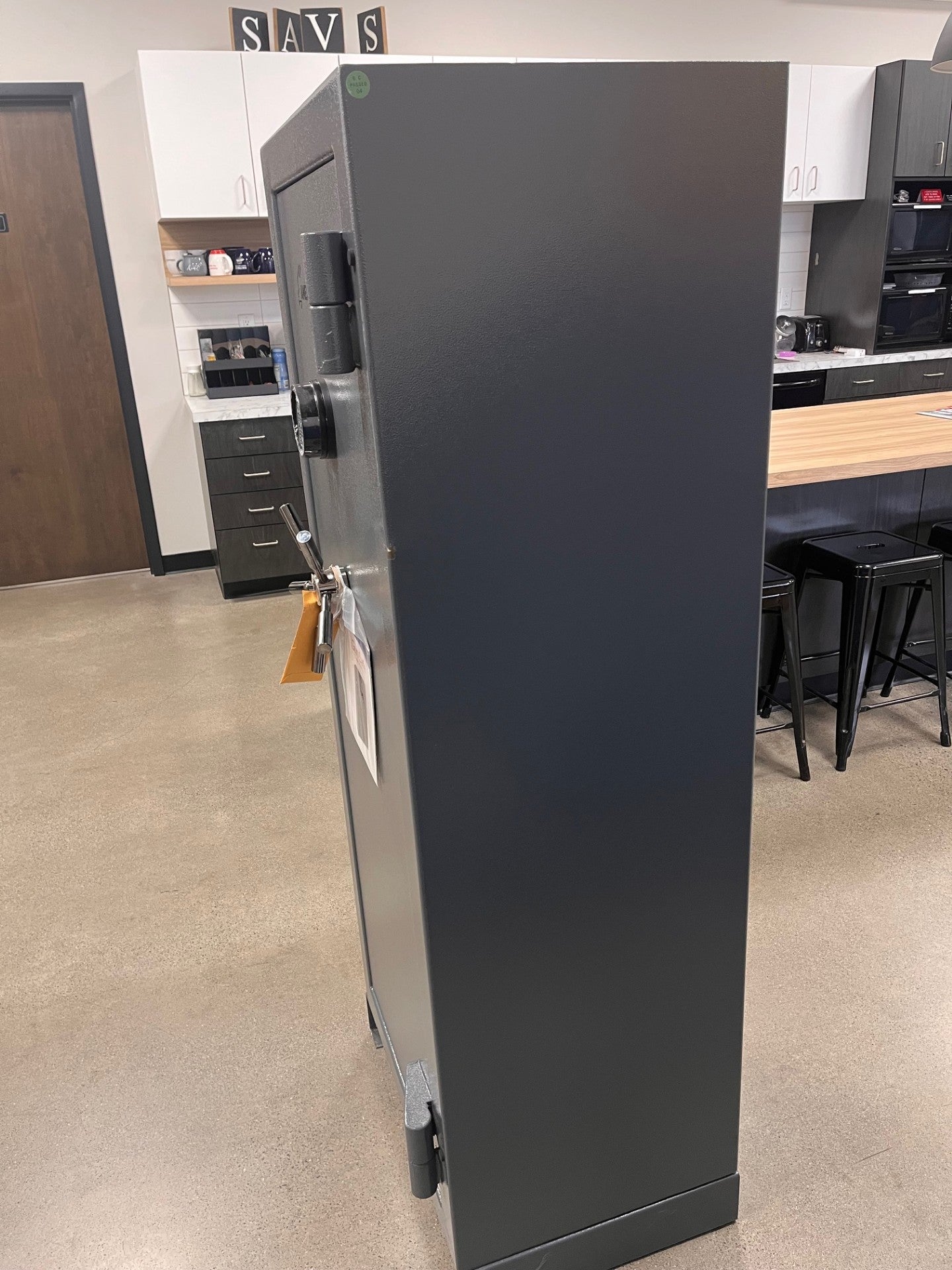 AMSEC NF5924E1 Rifle & Gun Safe with ESL20 Electronic Lock- Blemished