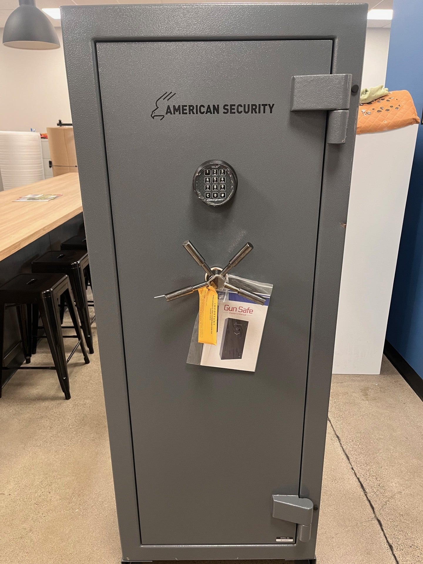 AMSEC NF5924E1 Rifle & Gun Safe with ESL20 Electronic Lock- Blemished